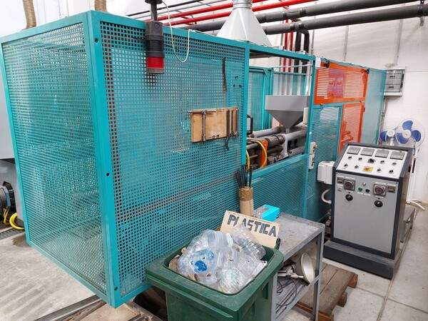 Presse a iniezione per plastica in vendita