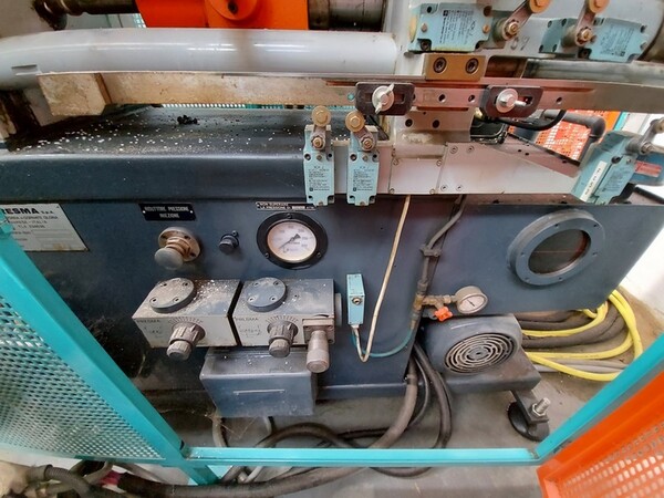 9#6439 Macchina per stampaggio a iniezione Presma in vendita - foto 3