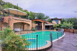 Sale of a company dedicated to trading hydrocarbons and hospitality businesses - Lot 1 (Auction 6446)