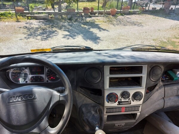 1#6452 Autocarro Iveco Daily in vendita - foto 18