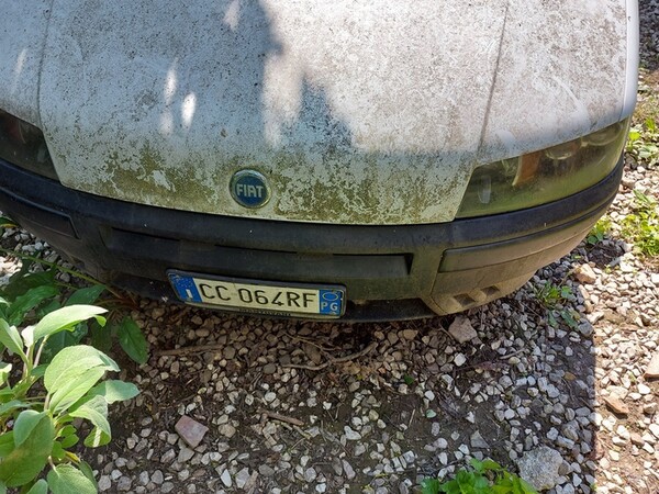 3#6452 Autovettura Fiat Punto Van in vendita - foto 2