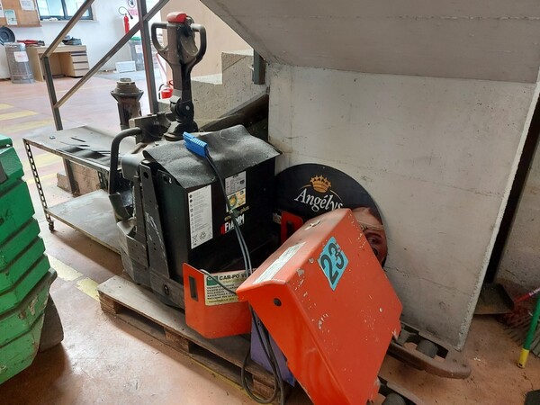 3#6453 Spazzapavimenti Eureka e lavapavimenti Portotecnica in vendita - foto 13