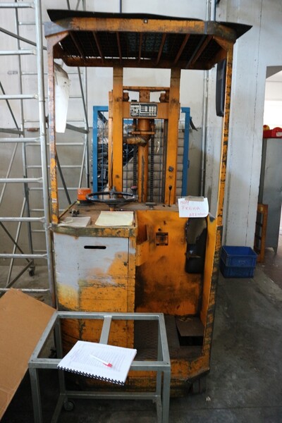 4#6455 Carrello elevatore ed attrezzature da officina in vendita - foto 8