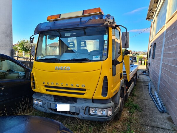 1#6456 Iveco Eurocargo e saldatrice Car-o-Liner in vendita - foto 1