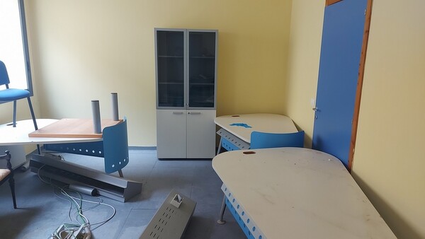 25#6465 Arredo ed attrezzature ufficio in vendita - foto 8