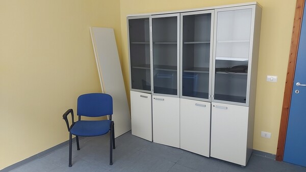 25#6465 Arredo ed attrezzature ufficio in vendita - foto 12