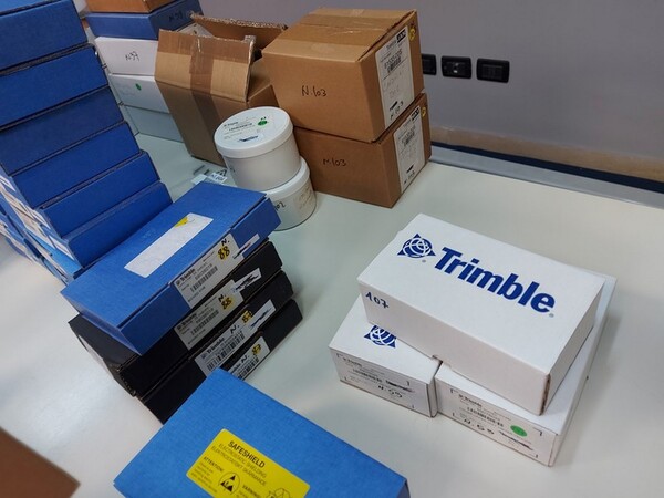 12#6471 Ricambi per attrezzature ed apparecchiature Trimble in vendita - foto 7