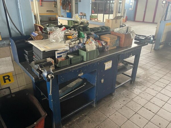 5#6473 Macchinari e attrezzature da officina meccanica per macchine agricole e arredi da ufficio in vendita - foto 13