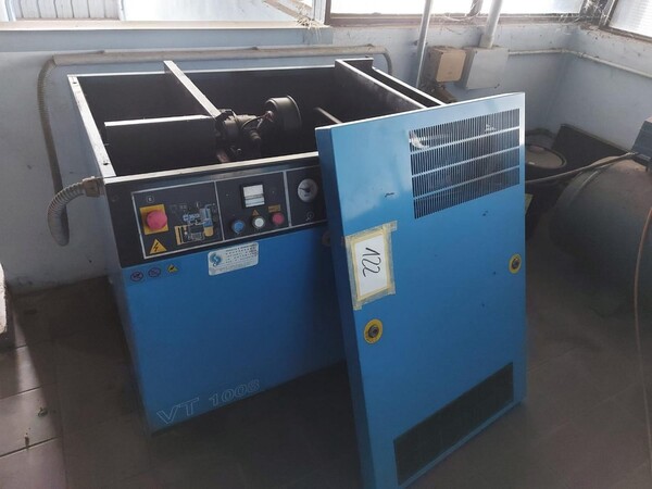 5#6473 Macchinari e attrezzature da officina meccanica per macchine agricole e arredi da ufficio in vendita - foto 28