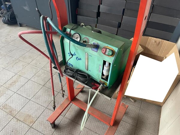 5#6473 Macchinari e attrezzature da officina meccanica per macchine agricole e arredi da ufficio in vendita - foto 32