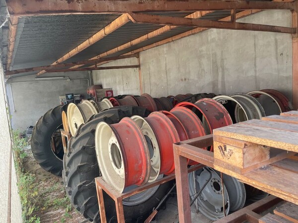 5#6473 Macchinari e attrezzature da officina meccanica per macchine agricole e arredi da ufficio in vendita - foto 36