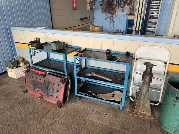 5#6473 Macchinari e attrezzature da officina meccanica per macchine agricole e arredi da ufficio in vendita - foto 37