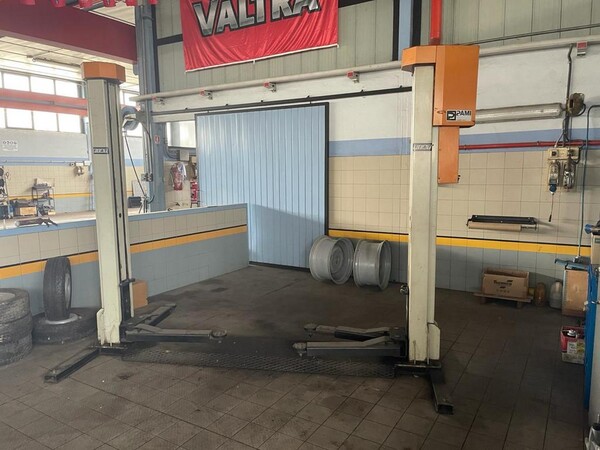 5#6473 Macchinari e attrezzature da officina meccanica per macchine agricole e arredi da ufficio in vendita - foto 50