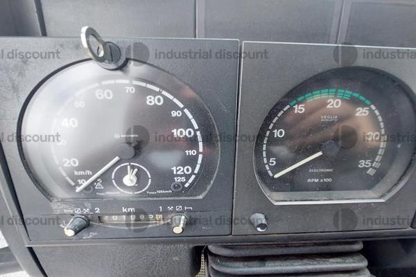 4#6485 Autocarro Iveco con gru in vendita - foto 4