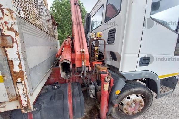 4#6485 Autocarro Iveco con gru in vendita - foto 7