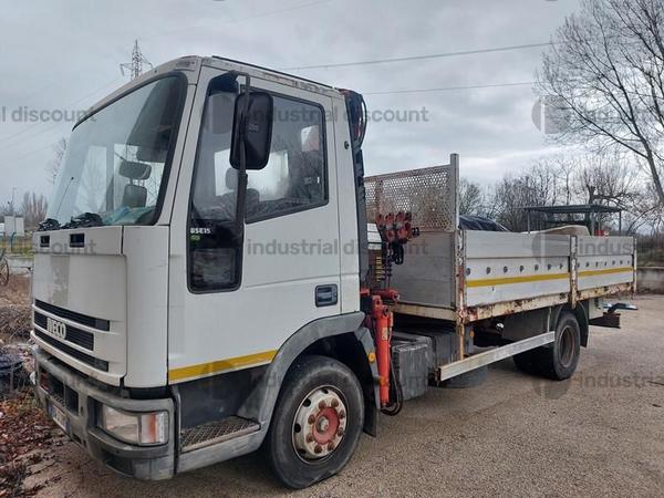 4#6485 Autocarro Iveco con gru in vendita - foto 9