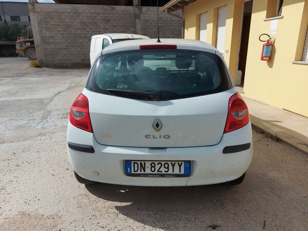 4#6488 Furgone Renault in vendita - foto 2