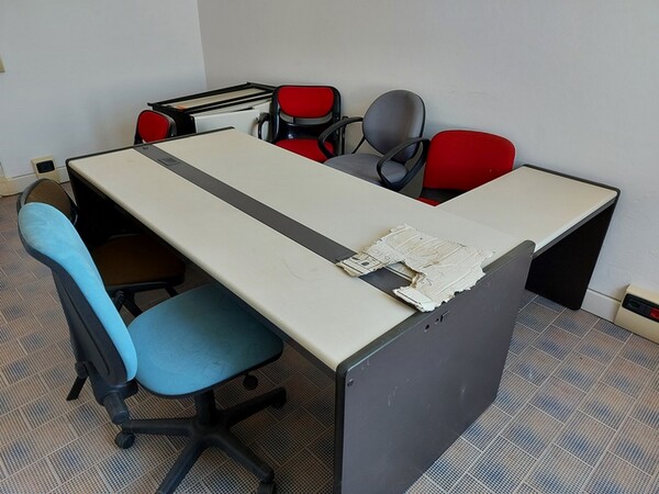 3#6501 Arredi per ufficio in vendita - foto 1