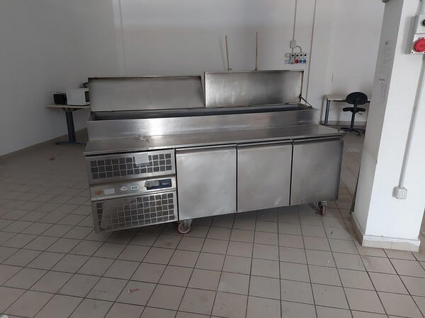 1#6506 Attrezzatura e arredi per ristorazione in vendita - foto 16