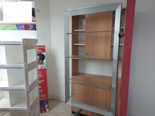 4#6506 Attrezzatura da parrucchiere in vendita - foto 3