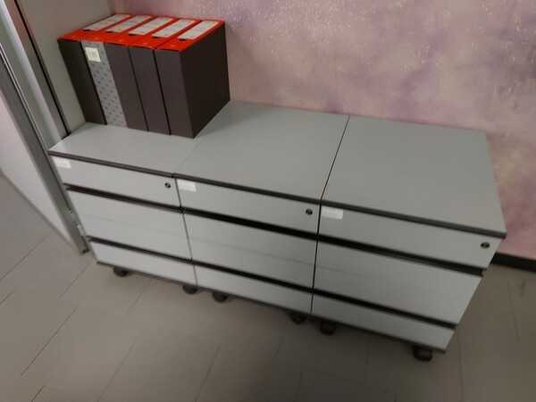 6#6507 Arredamento da ufficio e materiale elettronico in vendita - foto 19