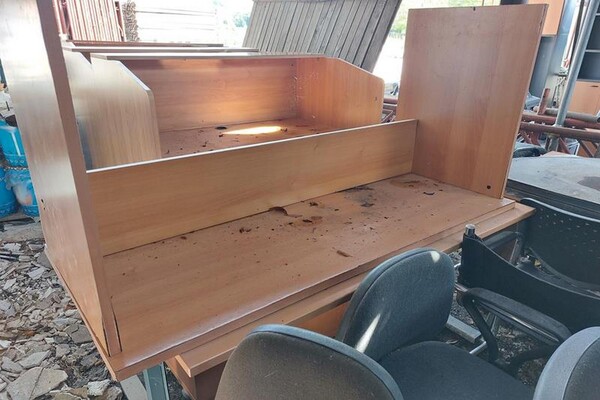 1#6509 Arredi ufficio e attrezzature da cantiere in vendita - foto 2