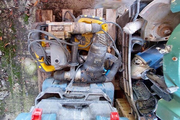 1#6509 Arredi ufficio e attrezzature da cantiere in vendita - foto 19