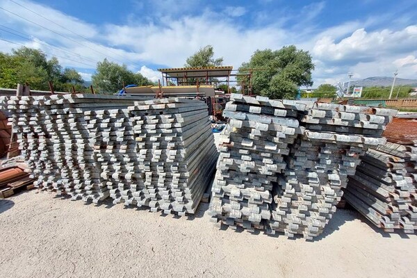 1#6509 Arredi ufficio e attrezzature da cantiere in vendita - foto 29