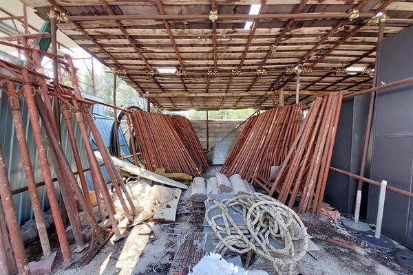 1#6509 Arredi ufficio e attrezzature da cantiere in vendita - foto 35