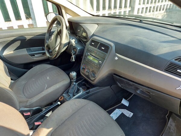 3#6510 Autovettura Fiat Punto in vendita - foto 10