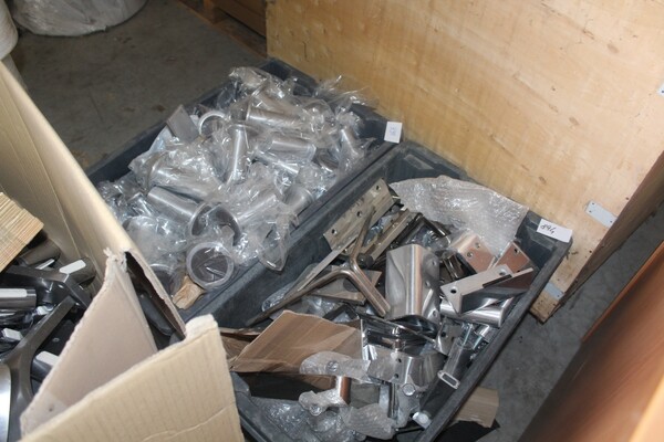 5#6512 Componenti tappezzeria e meccanismi elettrici in vendita - foto 11