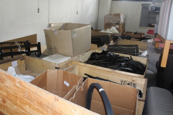 5#6512 Componenti tappezzeria e meccanismi elettrici in vendita - foto 13