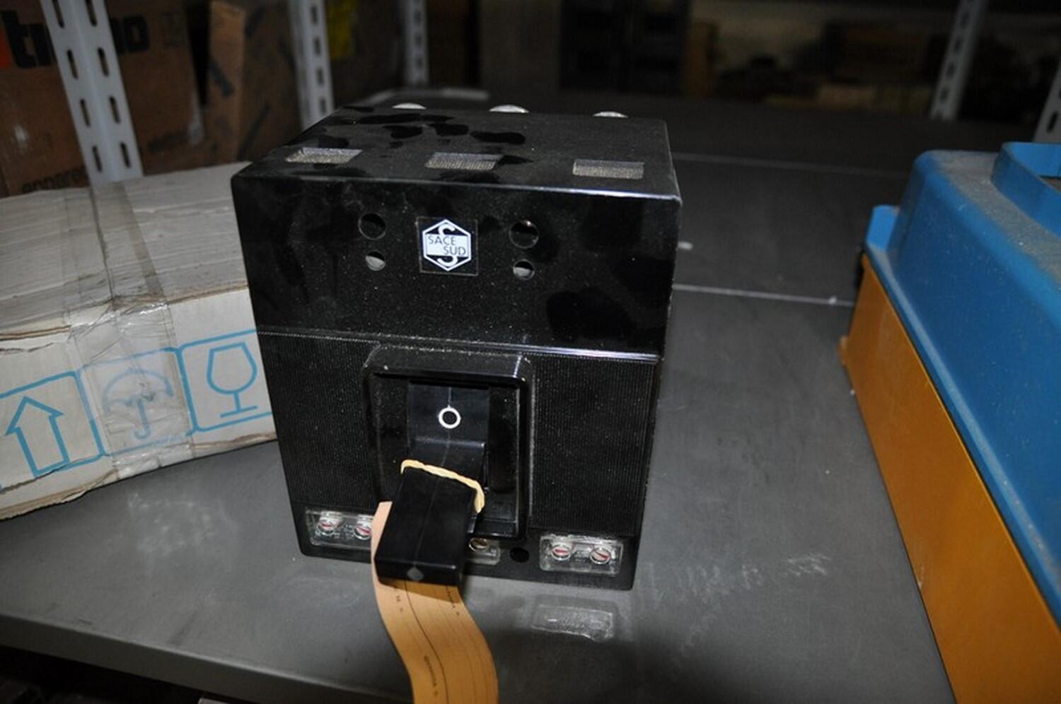 Lot Warehouse of electrical equipment