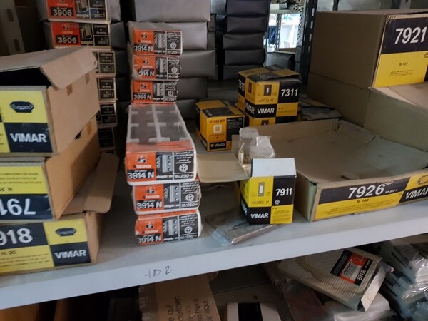 3#6514 Materiale elettrico per uso civile e industriale in vendita - foto 7