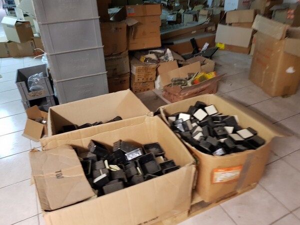 3#6514 Materiale elettrico per uso civile e industriale in vendita - foto 12