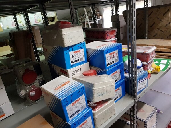 3#6514 Materiale elettrico per uso civile e industriale in vendita - foto 29