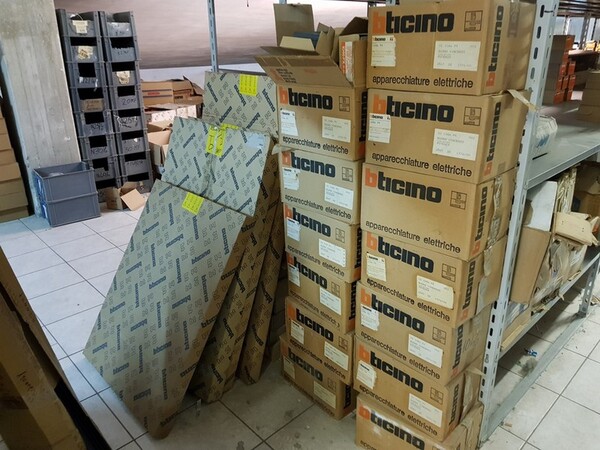 3#6514 Materiale elettrico per uso civile e industriale in vendita - foto 31