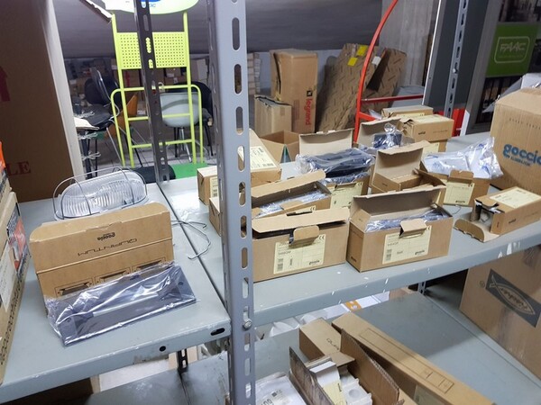 3#6514 Materiale elettrico per uso civile e industriale in vendita - foto 37