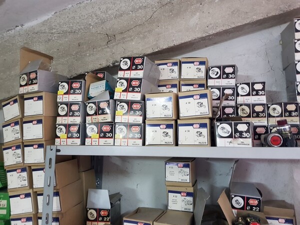 3#6514 Materiale elettrico per uso civile e industriale in vendita - foto 48