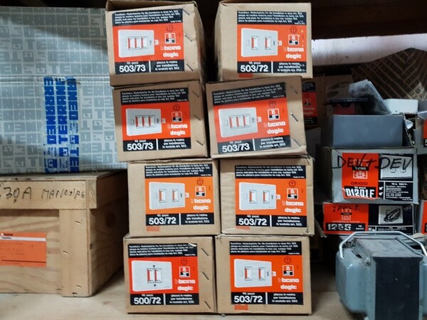 3#6514 Materiale elettrico per uso civile e industriale in vendita - foto 143