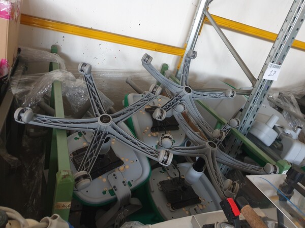 2#6521 Arredi ufficio e impianto aria compressa Abac in vendita - foto 12