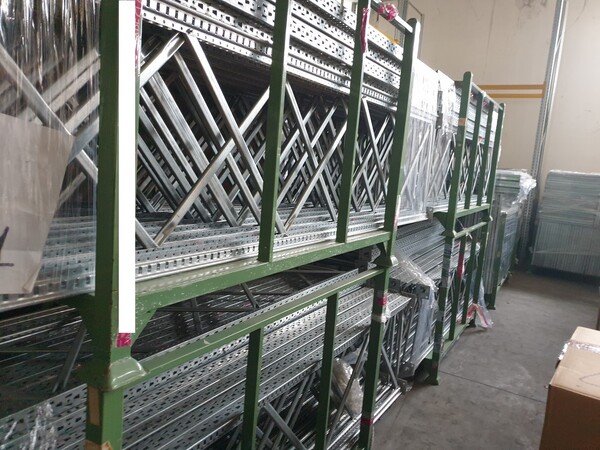 2#6521 Arredi ufficio e impianto aria compressa Abac in vendita - foto 23