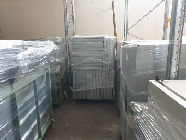 2#6521 Arredi ufficio e impianto aria compressa Abac in vendita - foto 25