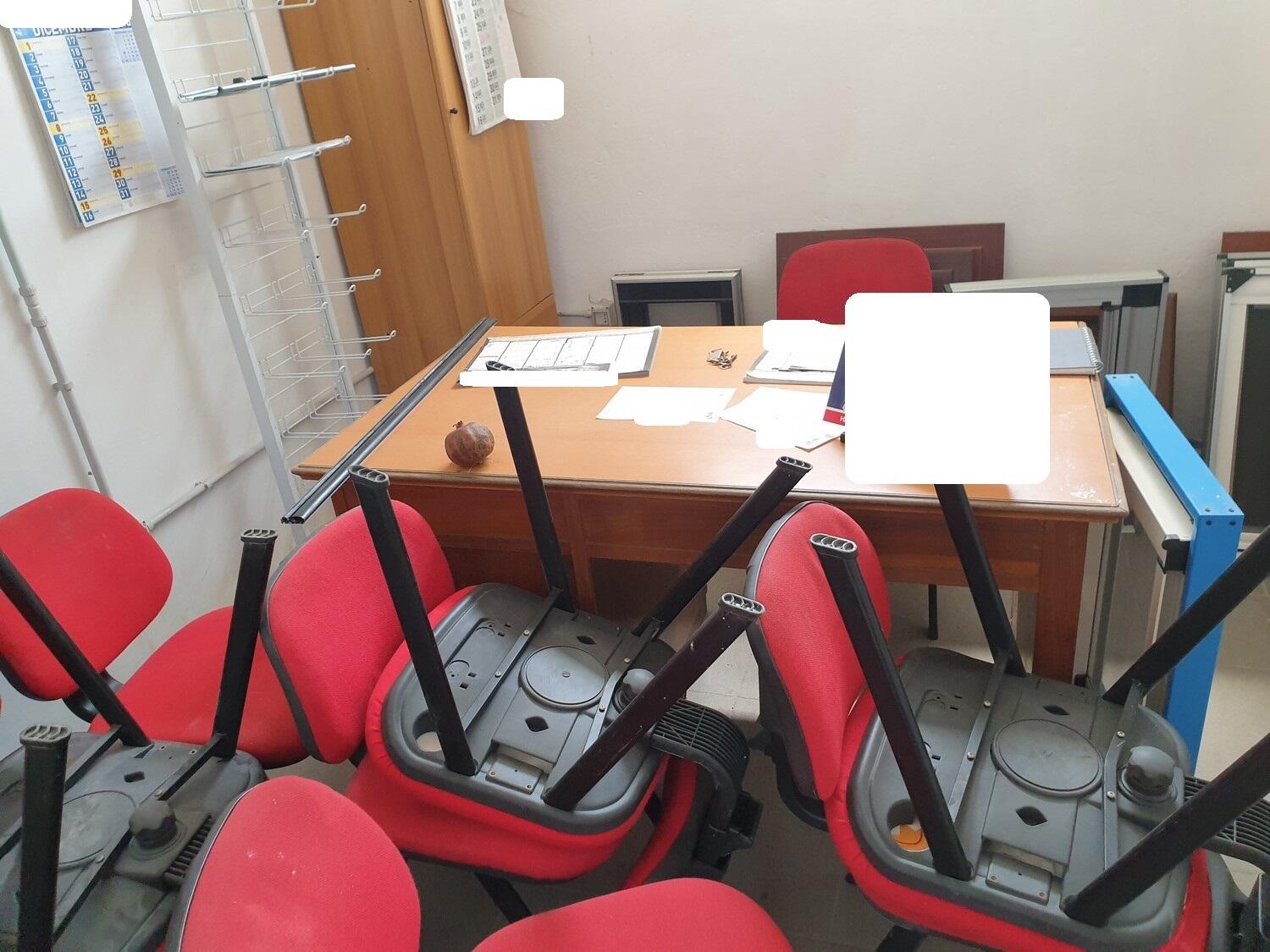 Lot Office furniture