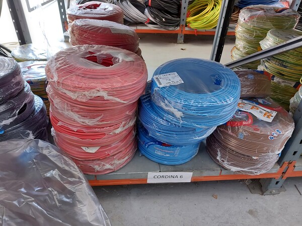 3#6531 Magazzino di articoli elettrici e fotovoltaici e arredi ufficio in vendita - foto 45