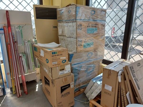 3#6531 Magazzino di articoli elettrici e fotovoltaici e arredi ufficio in vendita - foto 65