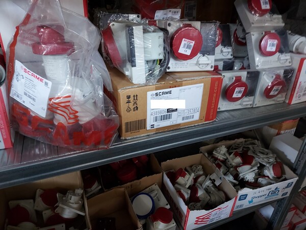 3#6531 Magazzino di articoli elettrici e fotovoltaici e arredi ufficio in vendita - foto 73
