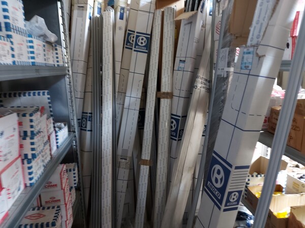 3#6531 Magazzino di articoli elettrici e fotovoltaici e arredi ufficio in vendita - foto 74