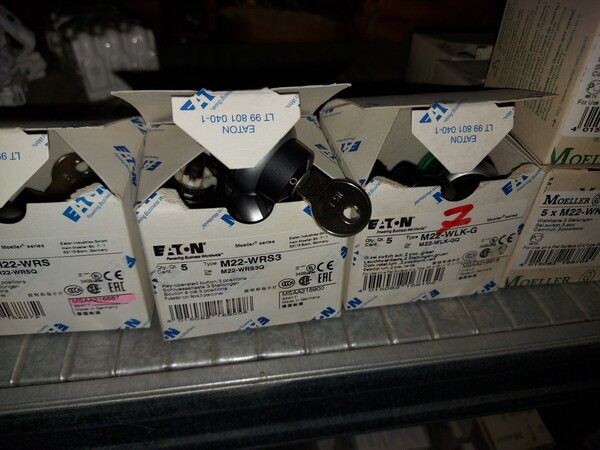 3#6531 Magazzino di articoli elettrici e fotovoltaici e arredi ufficio in vendita - foto 79