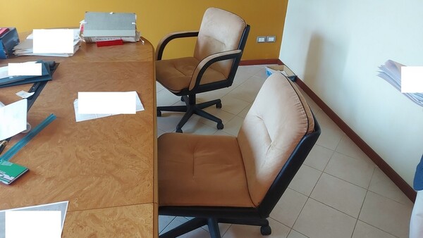 1#6534 Arredamento e attrezzatura da ufficio in vendita - foto 5